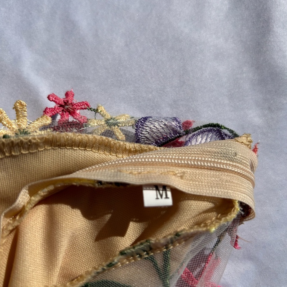 Source Unknown Multicolor Floral Embroidered Back… - image 9